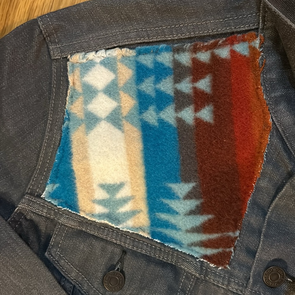 Levi’s Jacket With Pendleton Wool Accents - image 4